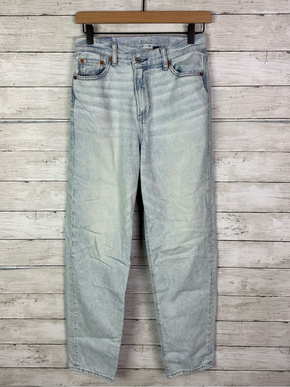 American Eagle Highest Rise Baggy Straight Leg Jeans Size 8 Short